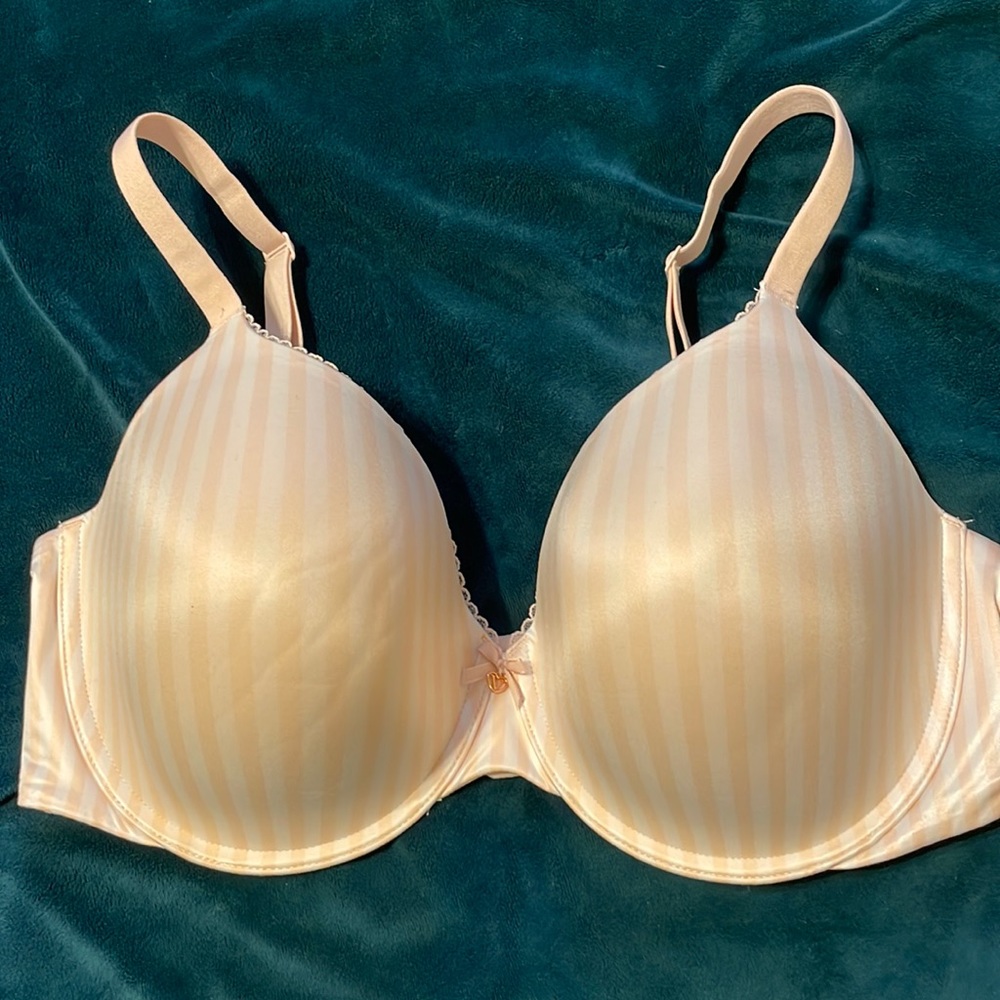 Victoria’s Secret bra
